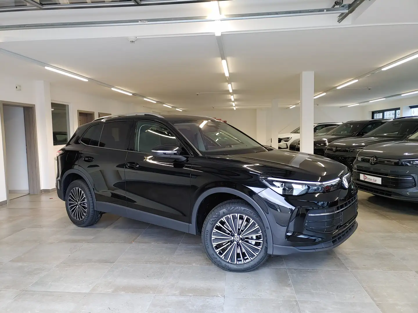 Volkswagen Tiguan eHybrid DSG Life Leder/DCC/AppCon/EasyOpen/AHK/ACC Schwarz - 1