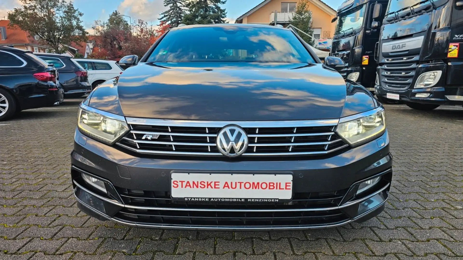 Volkswagen Passat Variant R-LINE Highline 4Motion LED MATRIX DIGITALTACHO Gris - 2