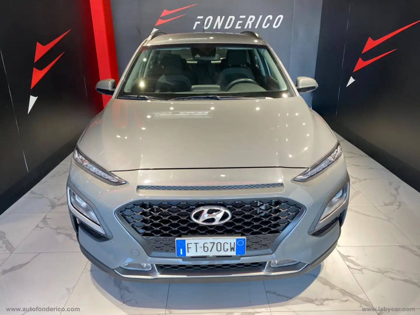 Hyundai KONA 1.6 CRDI 115 CV Style Gris - 1