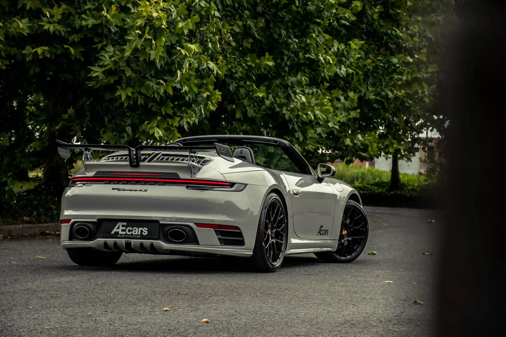 Porsche 911 992 C4S *** CABRIOLET / SPORT CHRONO / BELGIAN *** Grey - 1