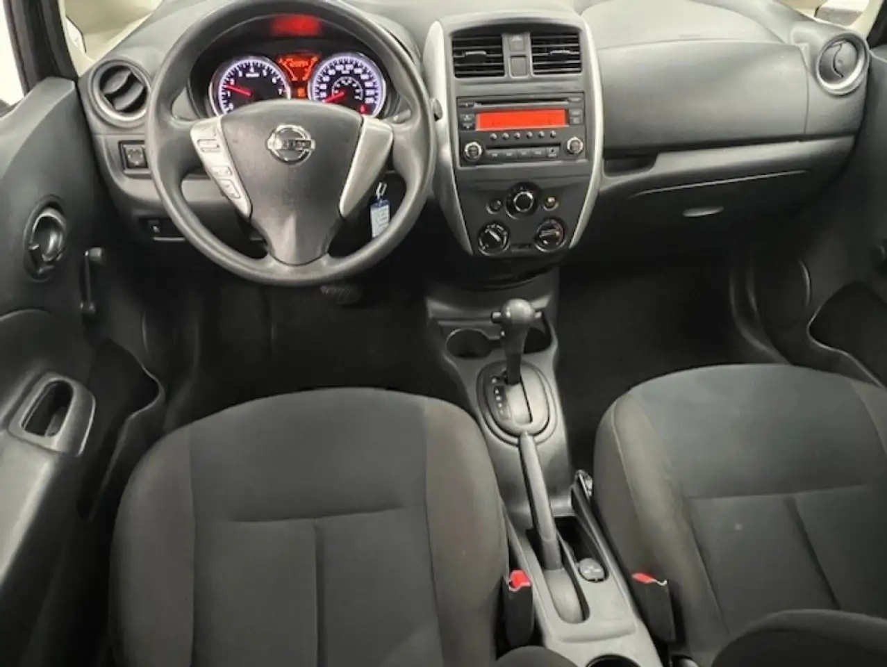 Nissan Note снимка Nissan Note