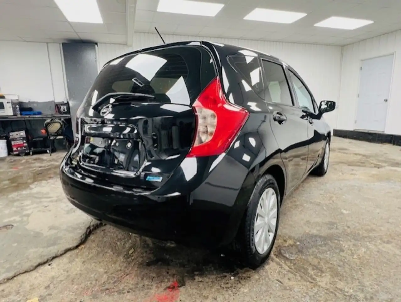 Nissan Note снимка Nissan Note