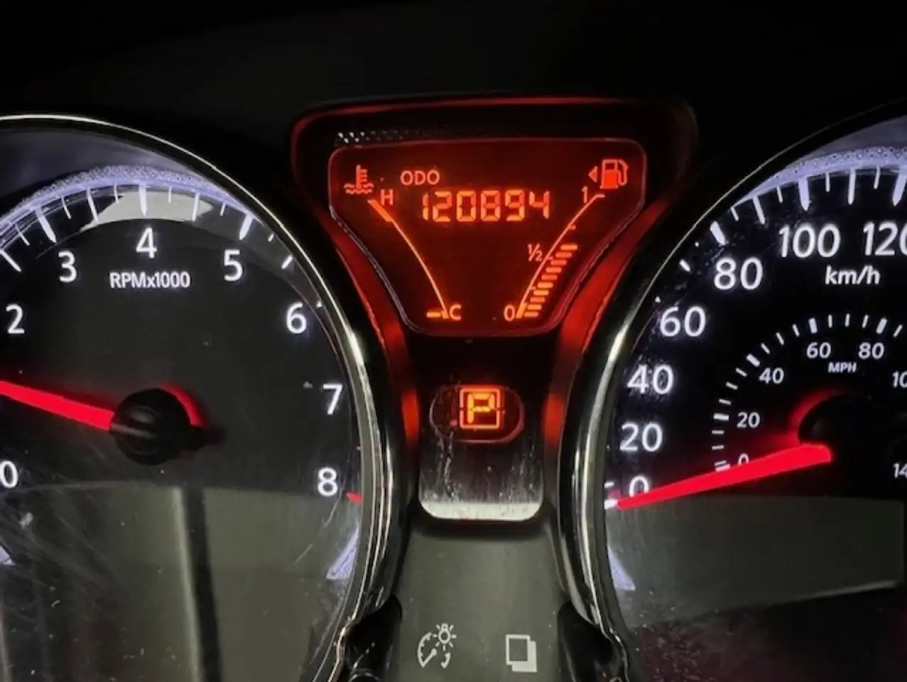 Nissan Note снимка Nissan Note