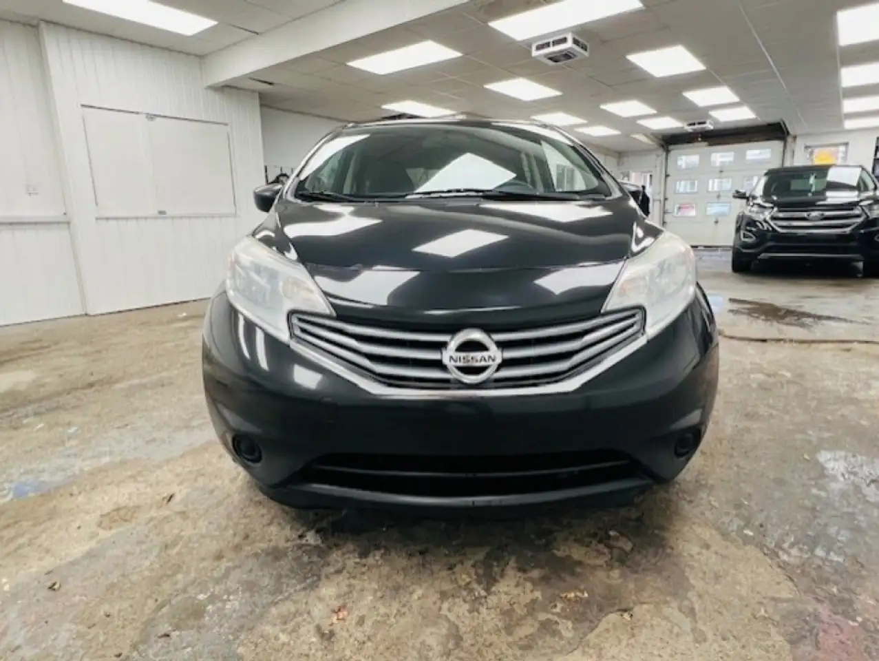 Nissan Note снимка Nissan Note
