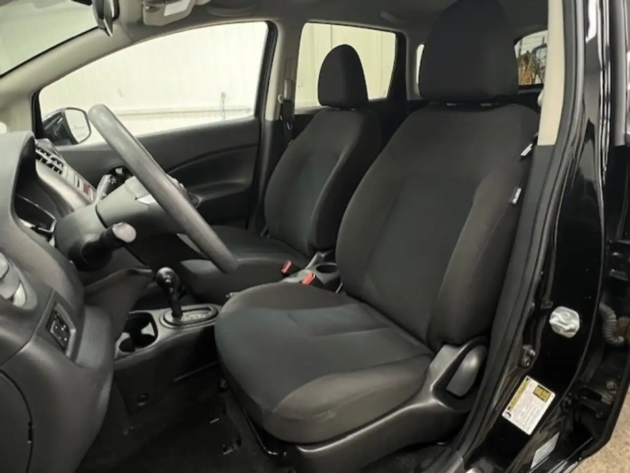 Nissan Note снимка Nissan Note