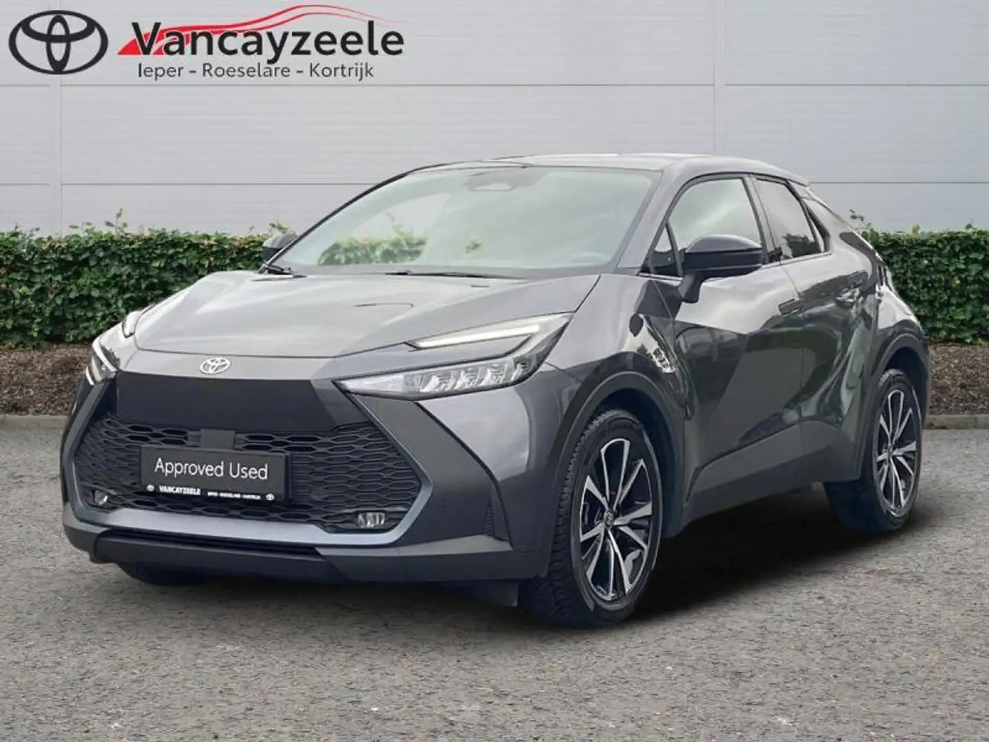Toyota C-HR Dynamic Plus+cam+nav+sens V&A Grijs - 1