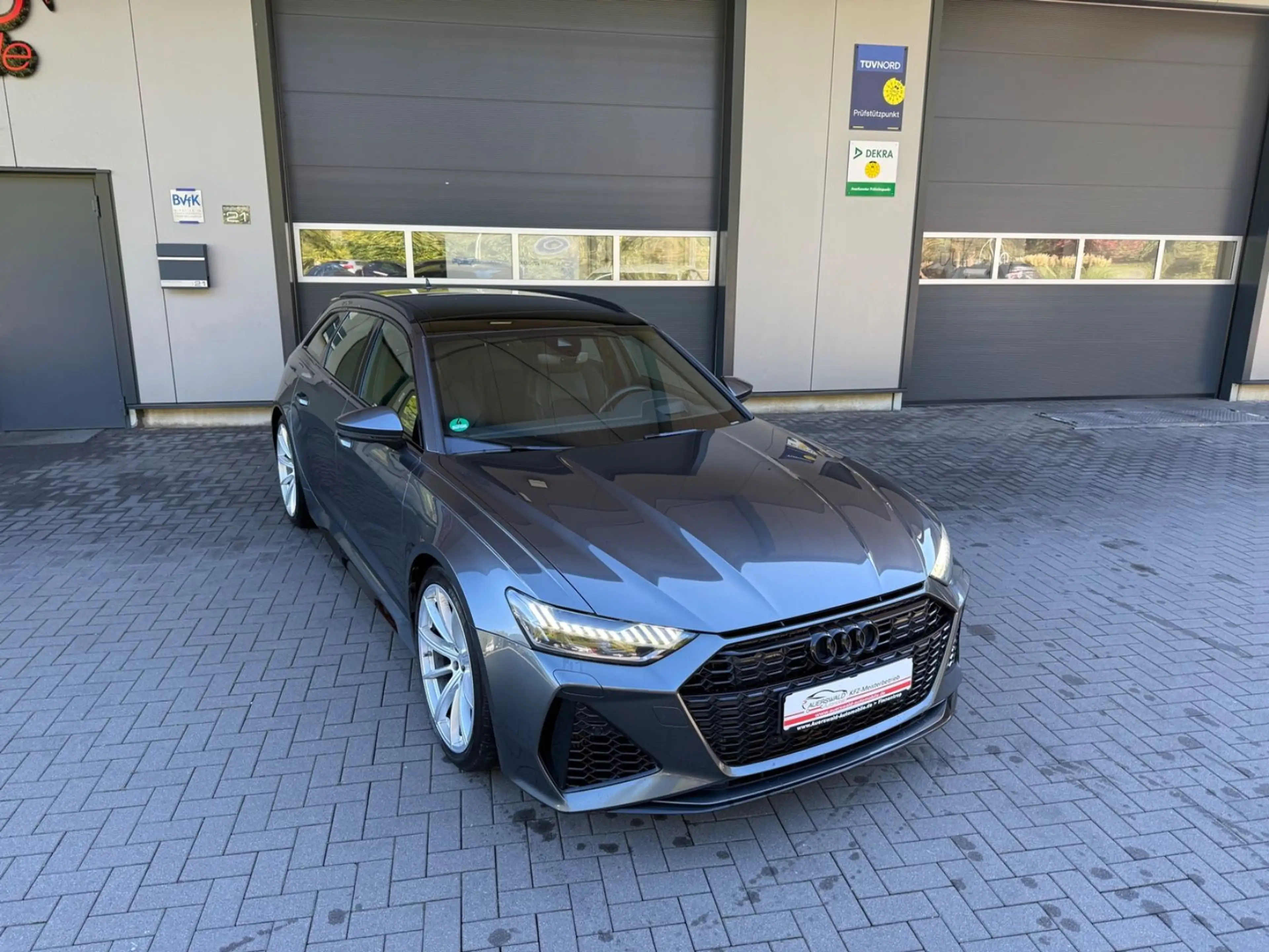 Audi RS6 Avant qu. *Pano *B&O *21Z *LASER *S-SITZE — photo 7