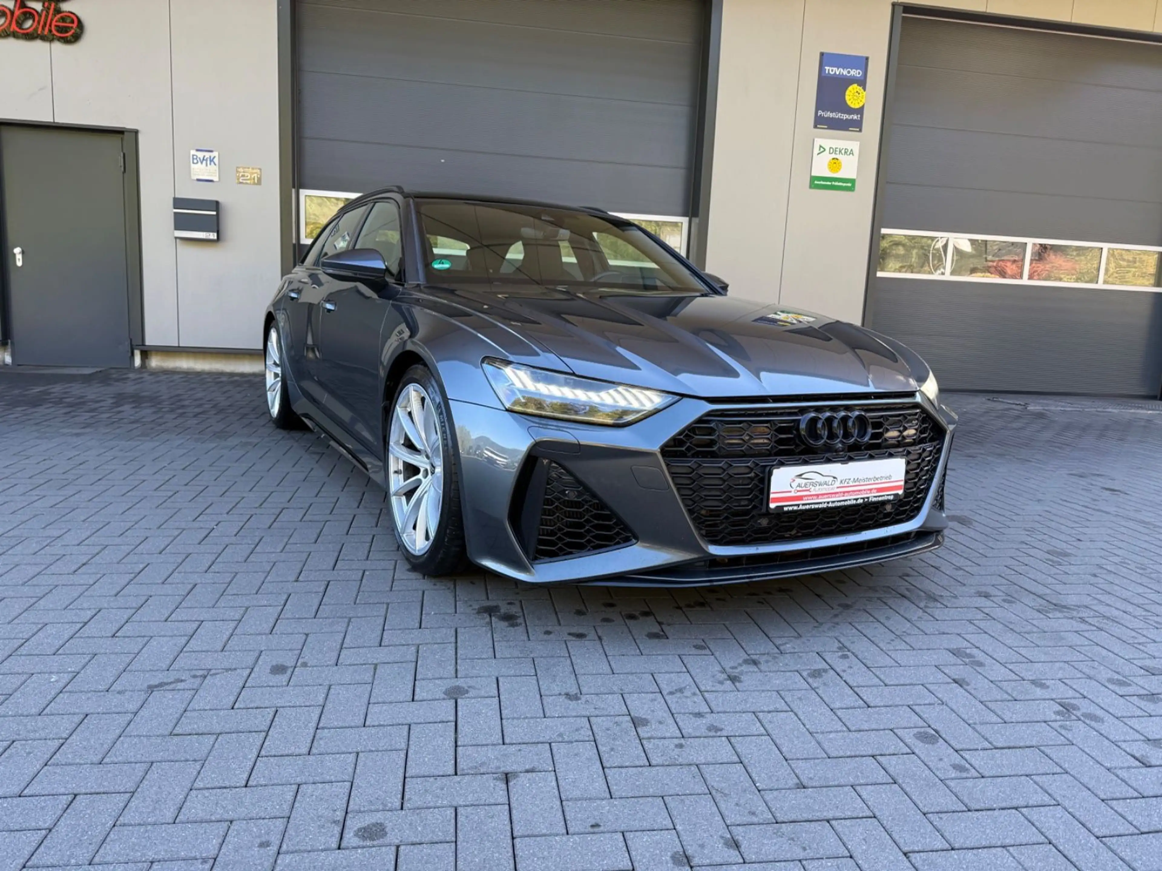 Audi RS6 Avant qu. *Pano *B&O *21Z *LASER *S-SITZE — photo 6