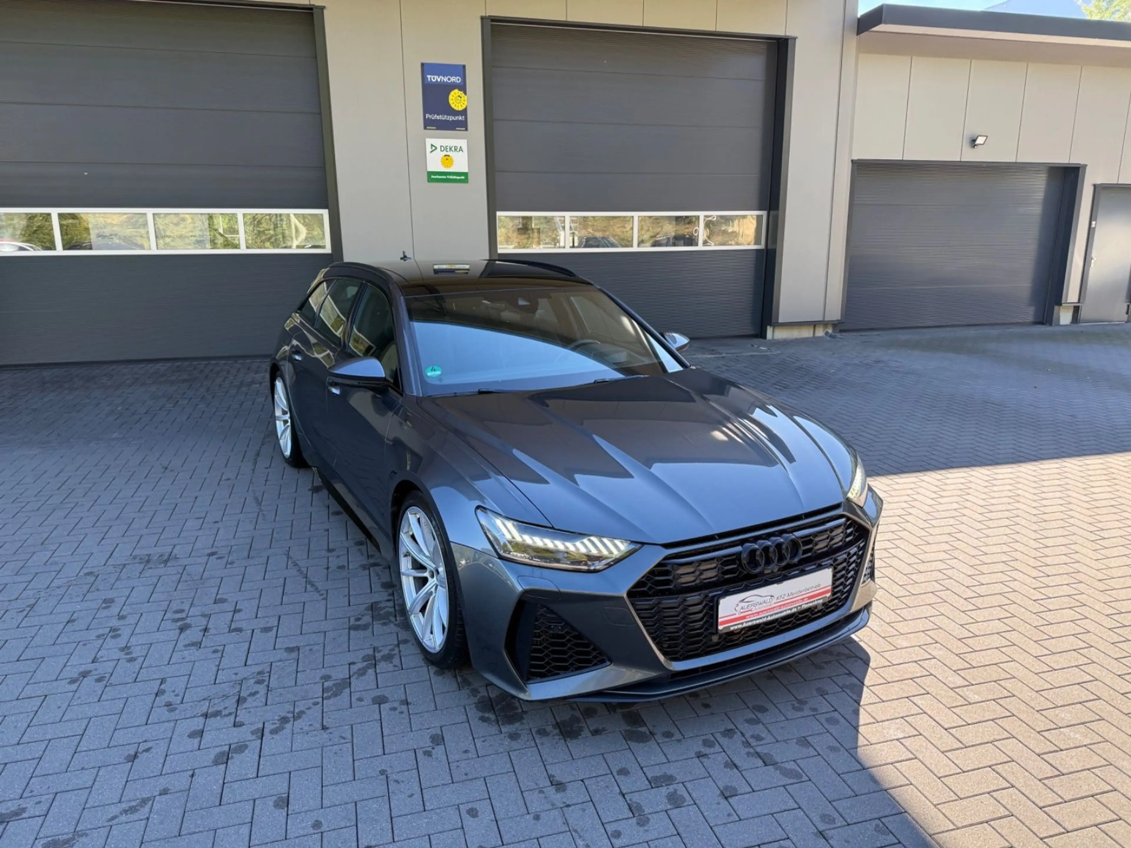 Audi RS6 Avant qu. *Pano *B&O *21Z *LASER *S-SITZE — photo 4