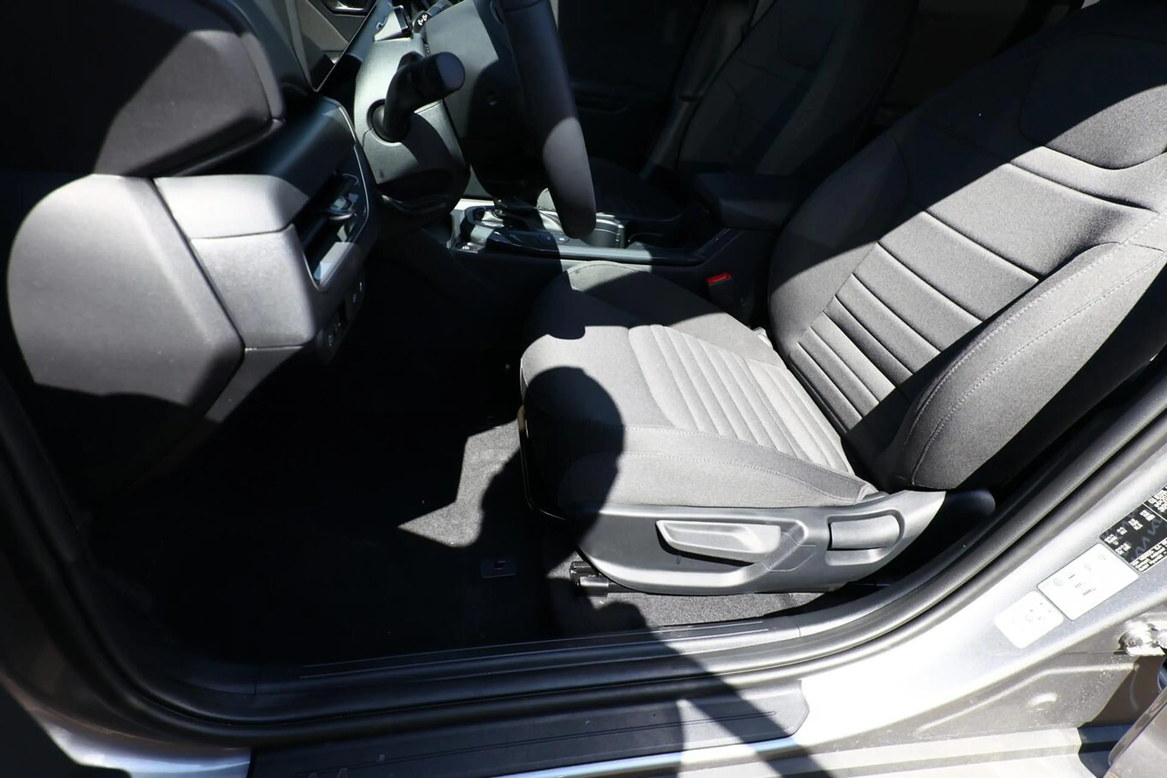 Kia K4 Sportswagon Vision SW ACC LED Nav SHZ PrivG Tot... — photo 13