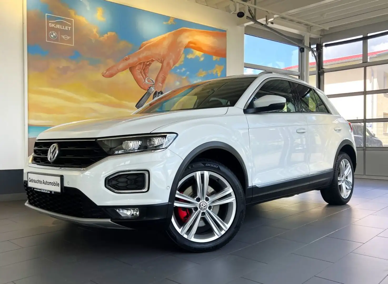 Volkswagen T-Roc 2.0 TSI 4M DSG Sport LED+PANO+ACC+AHK+DAB+ White - 1