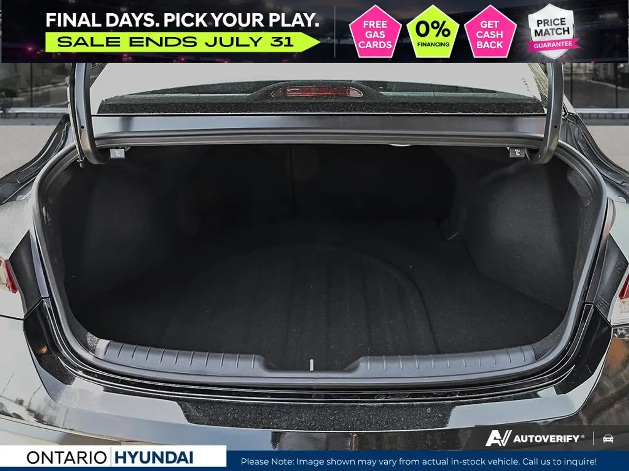 Hyundai ELANTRA photo Hyundai ELANTRA
