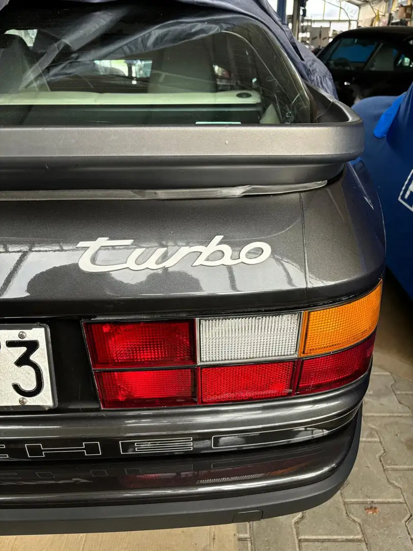 Porsche 944 2.5 Turbo Nero - 2