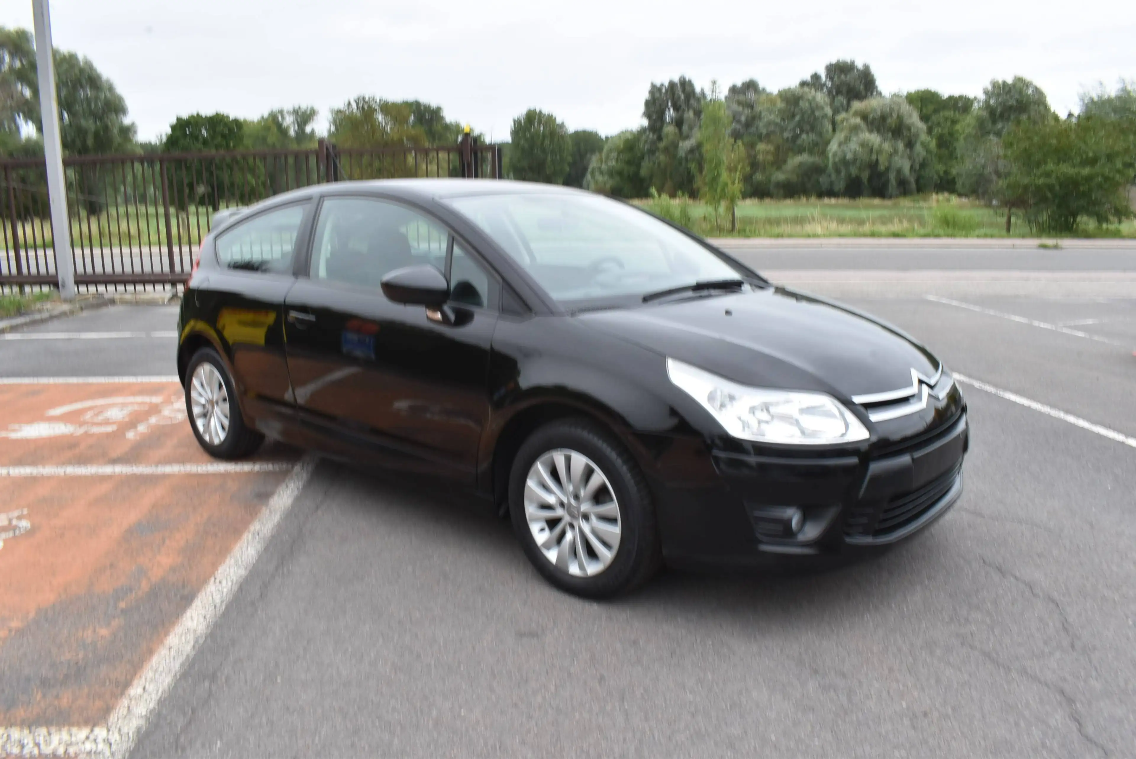 Citroen C4 1.4i Tentation Airco ***12M GARANTIE***52.000KM!!! — photo 6