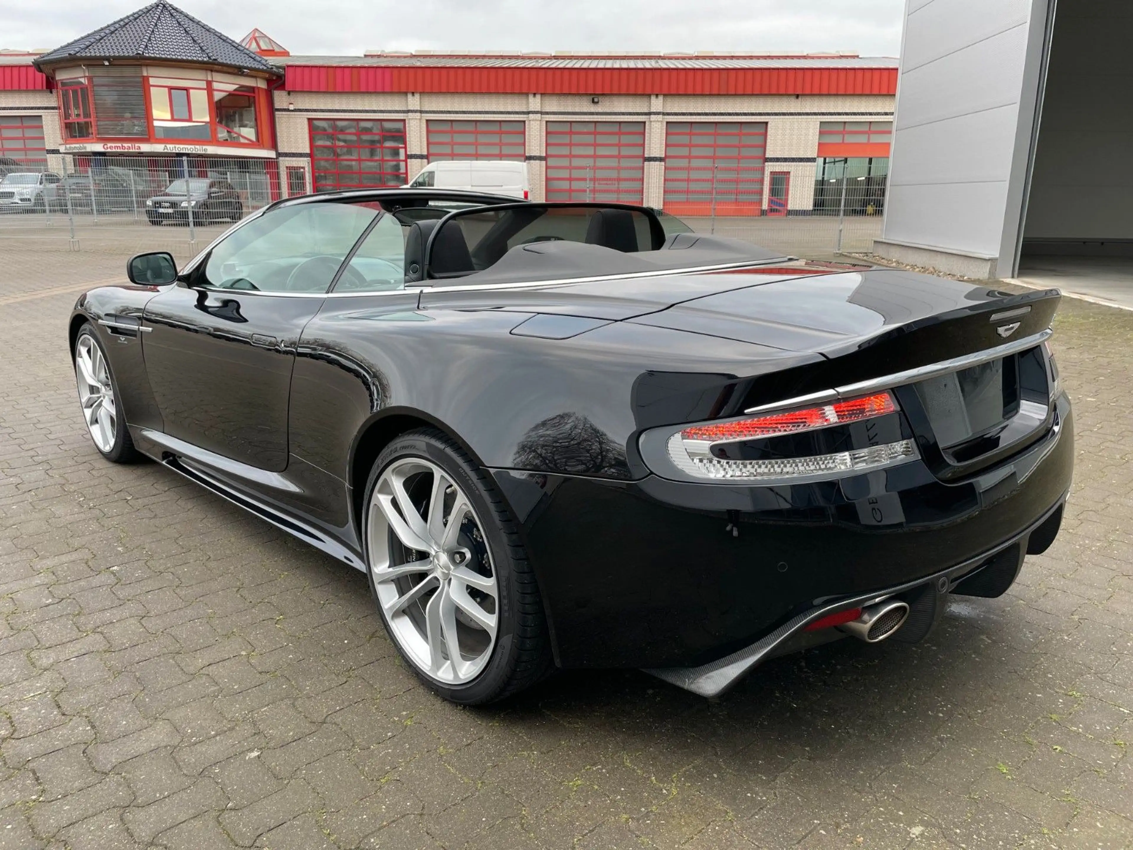 Aston Martin DBS 6.0 VOLANTE CARBON BLACK, DEUTSCHES FZG. — photo 15