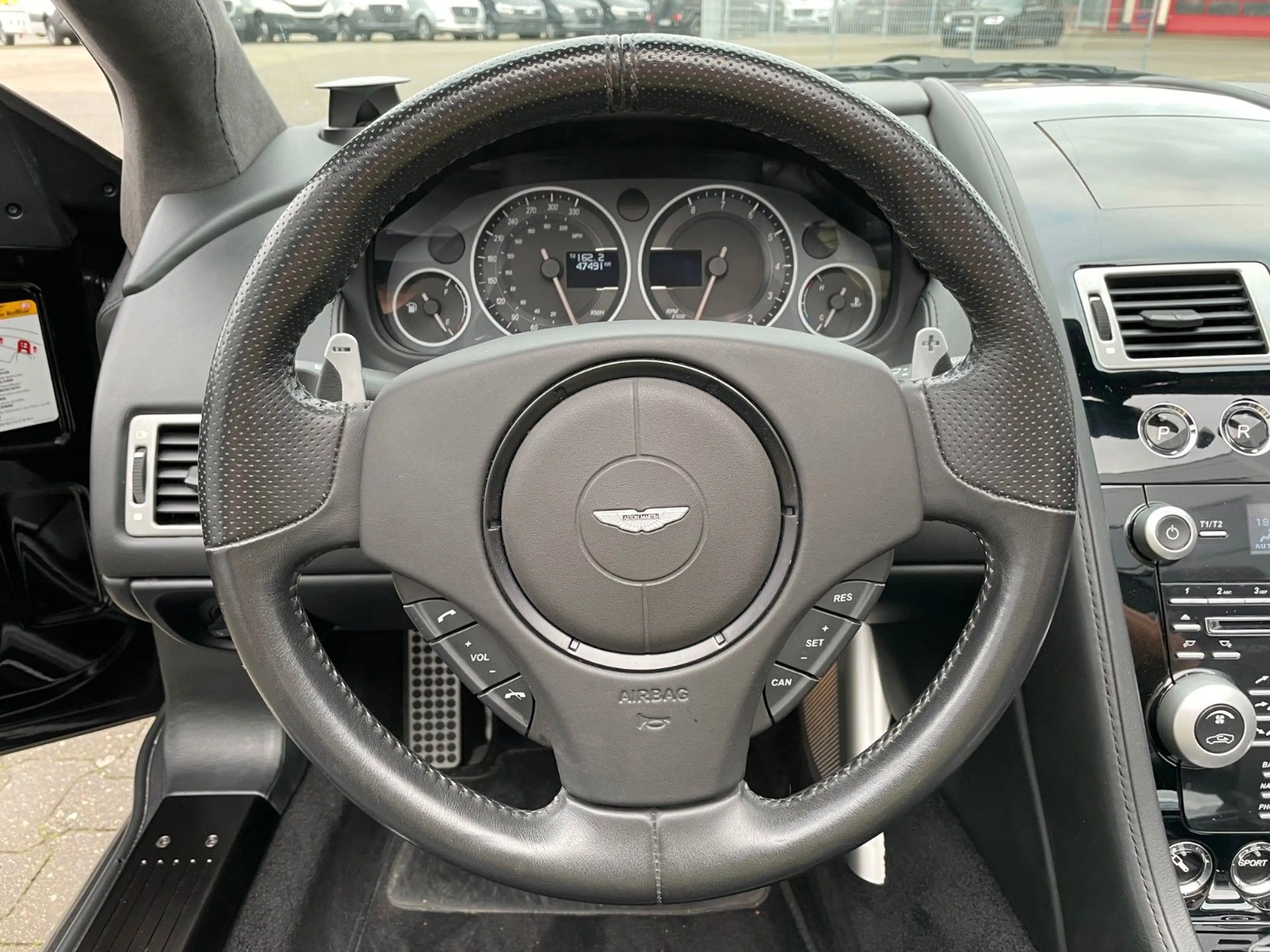 Aston Martin DBS 6.0 VOLANTE CARBON BLACK, DEUTSCHES FZG. — photo 12