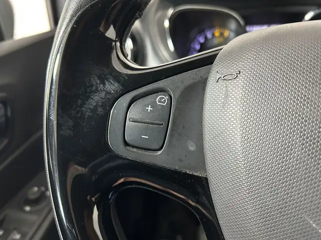 Renault Captur view 13