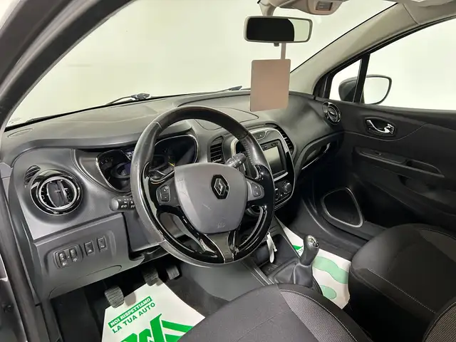 Renault Captur view 4