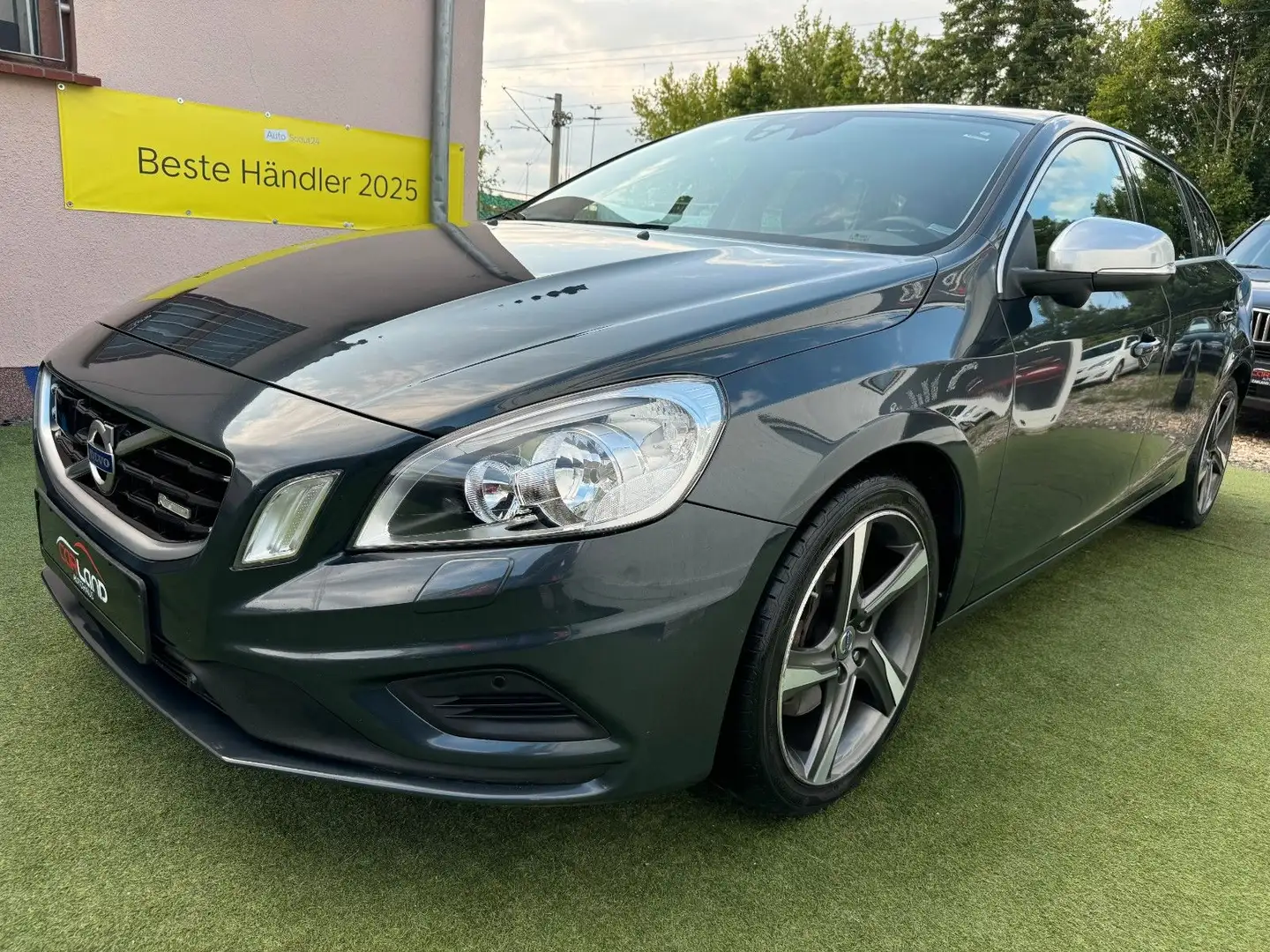 Volvo V60 Kombi R-Design SPORT  -2.Hand-S.heft-VOLL! Gris - 2