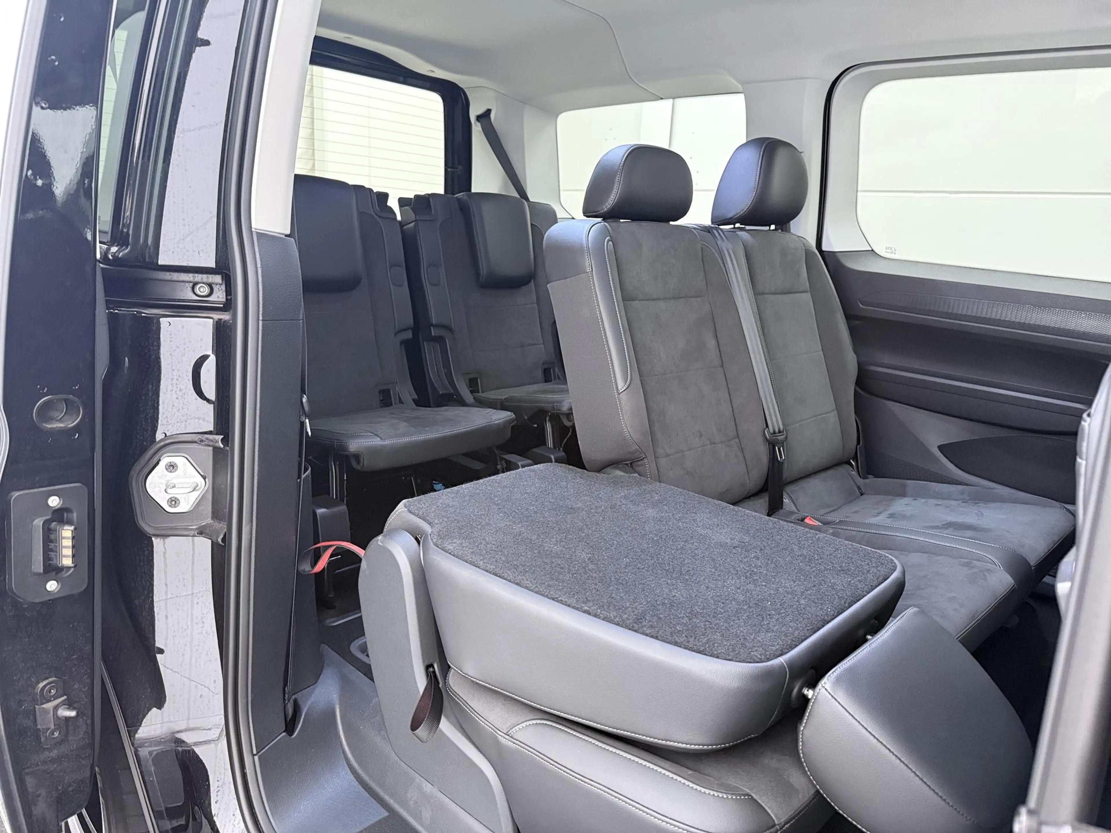 Volkswagen Caddy Maxi 1.5 TSI Hybride Style | Camera | Side Assist — photo 8