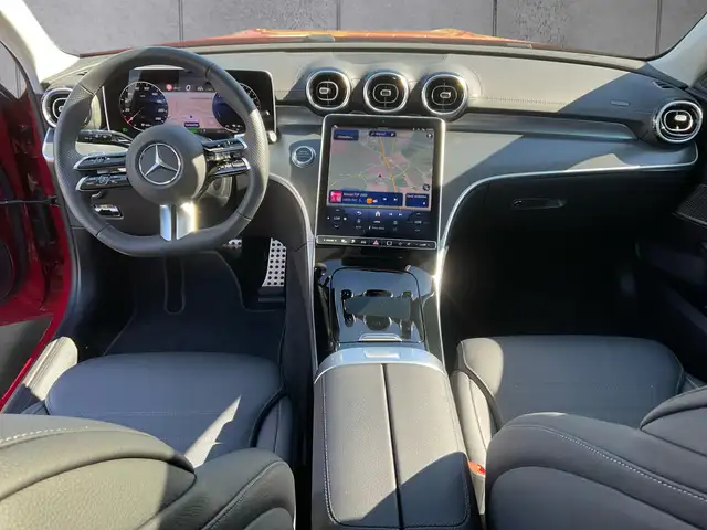 Mercedes-Benz C-Class view 4
