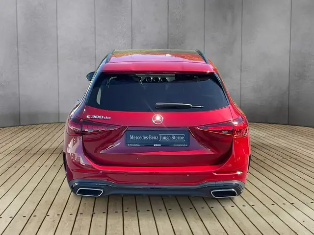 Mercedes-Benz C-Class view 8