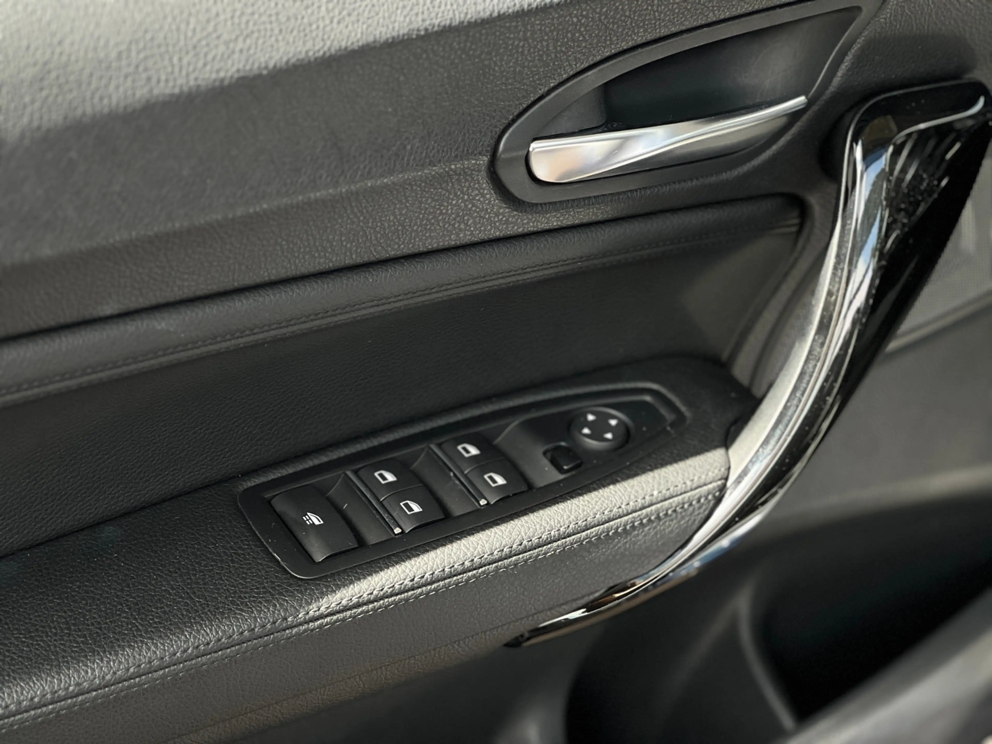 BMW 230 i Cabrio Sport Line H/K LEDER LED NAV RFK 18" — photo 11