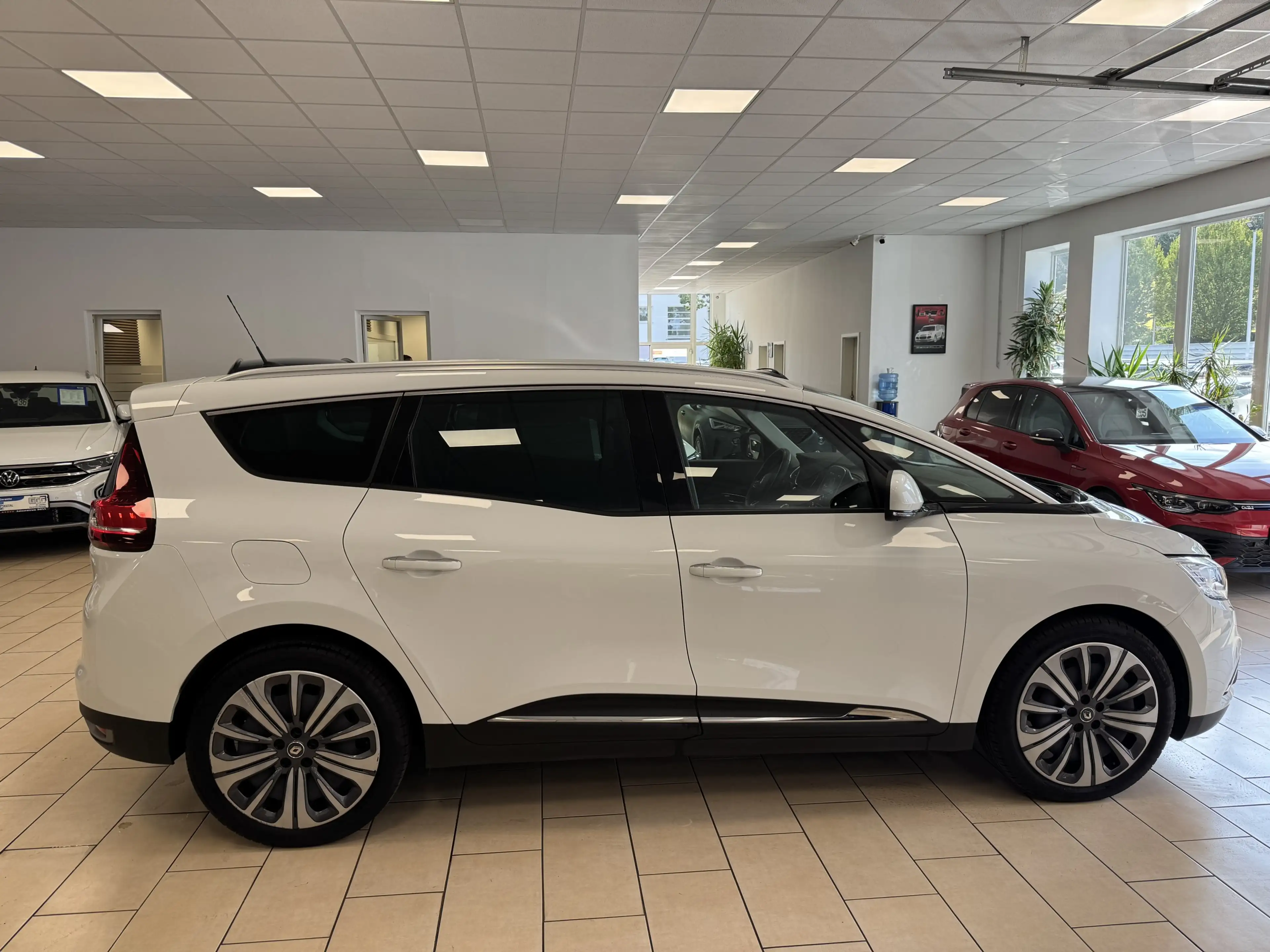 Renault Grand Scenic AHK*Navi*PDC*SHZ*BT*ACC*SPURHALTE* — photo 4