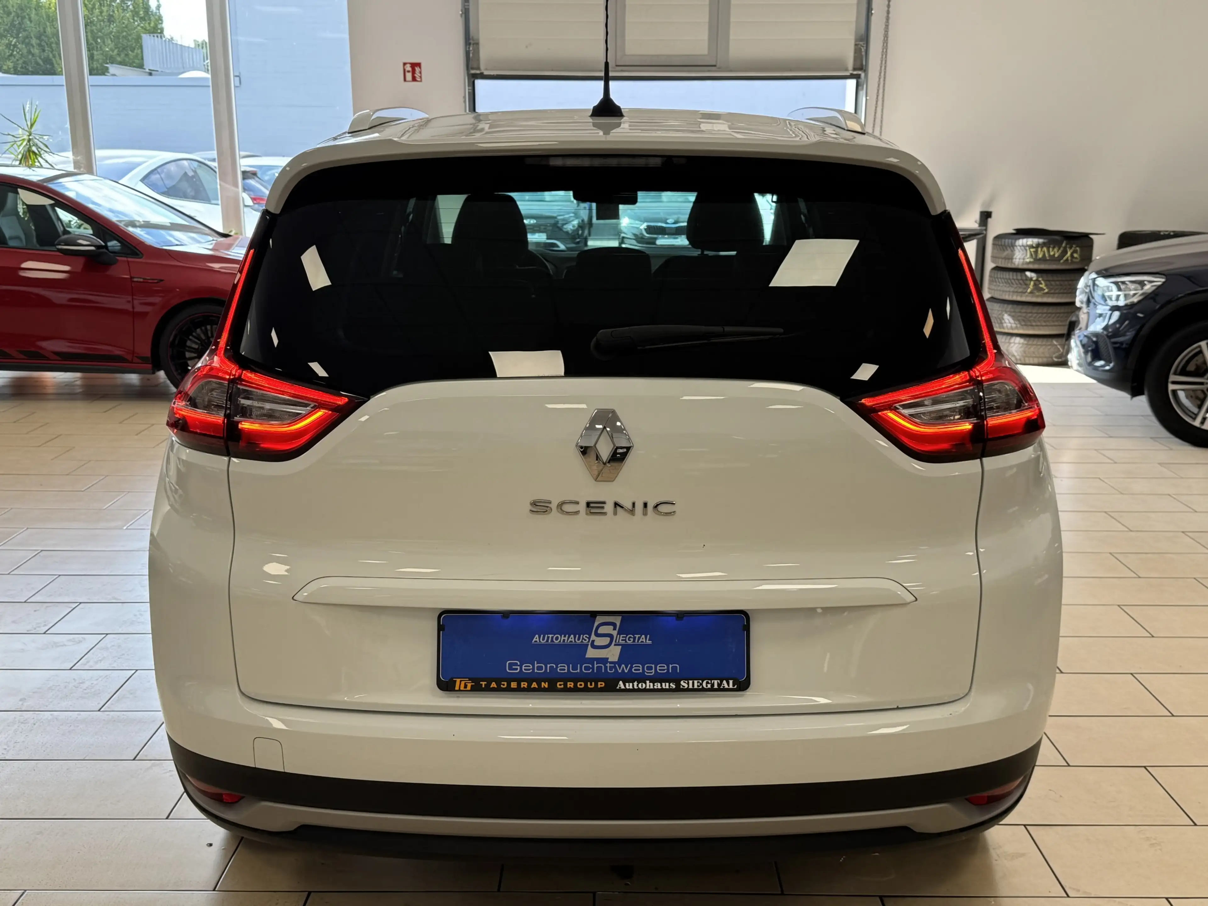 Renault Grand Scenic AHK*Navi*PDC*SHZ*BT*ACC*SPURHALTE* — photo 6