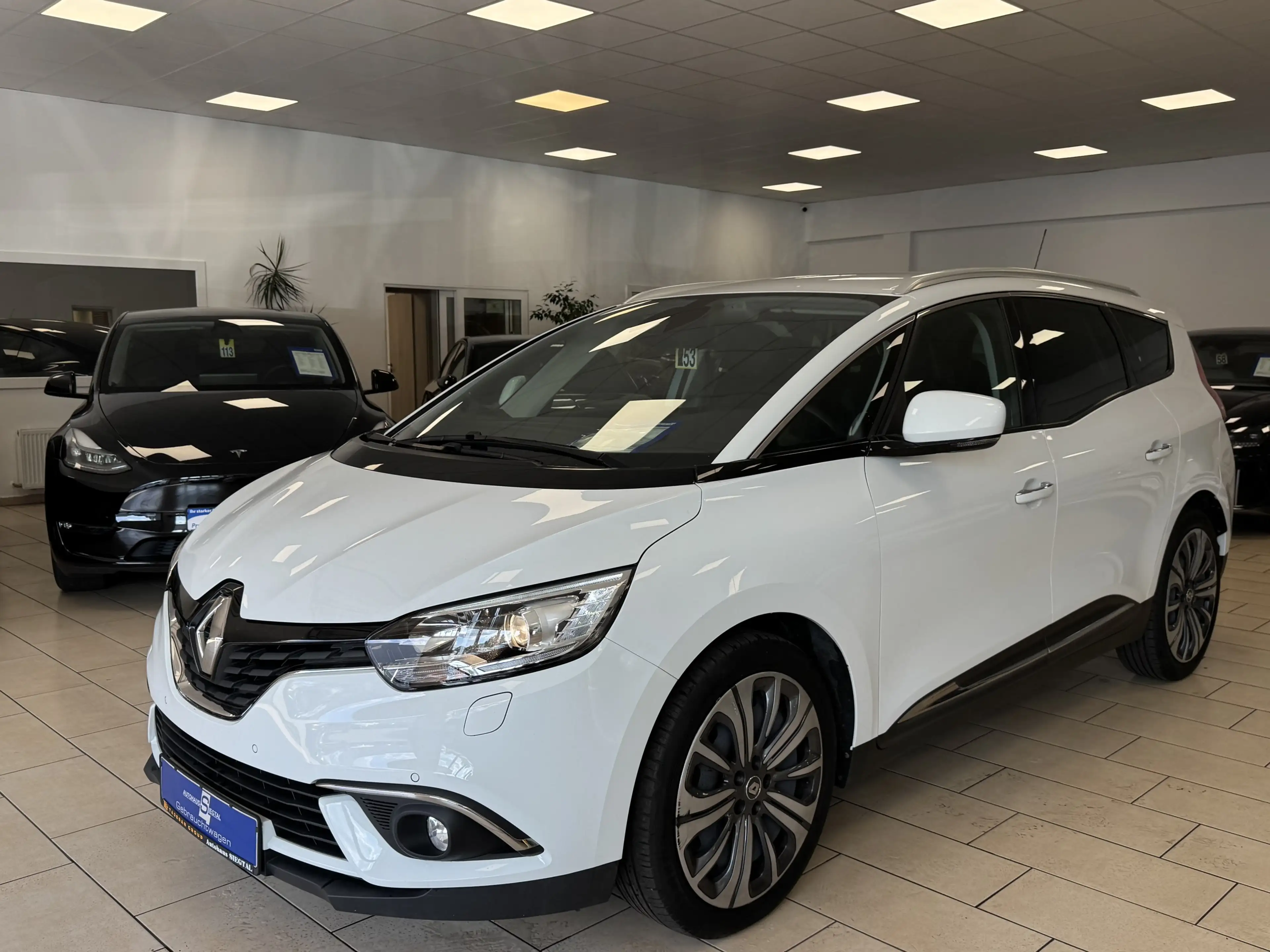 Renault Grand Scenic AHK*Navi*PDC*SHZ*BT*ACC*SPURHALTE* — photo 2