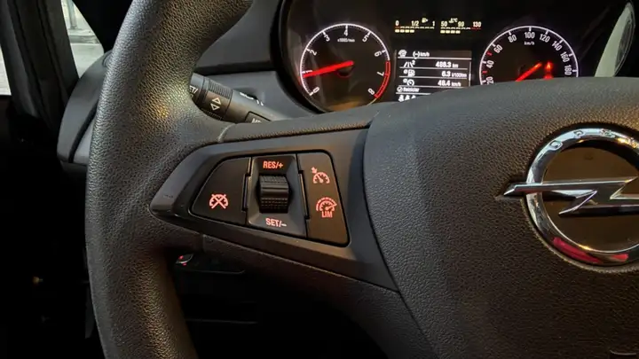Opel Corsa 2018, foto 12