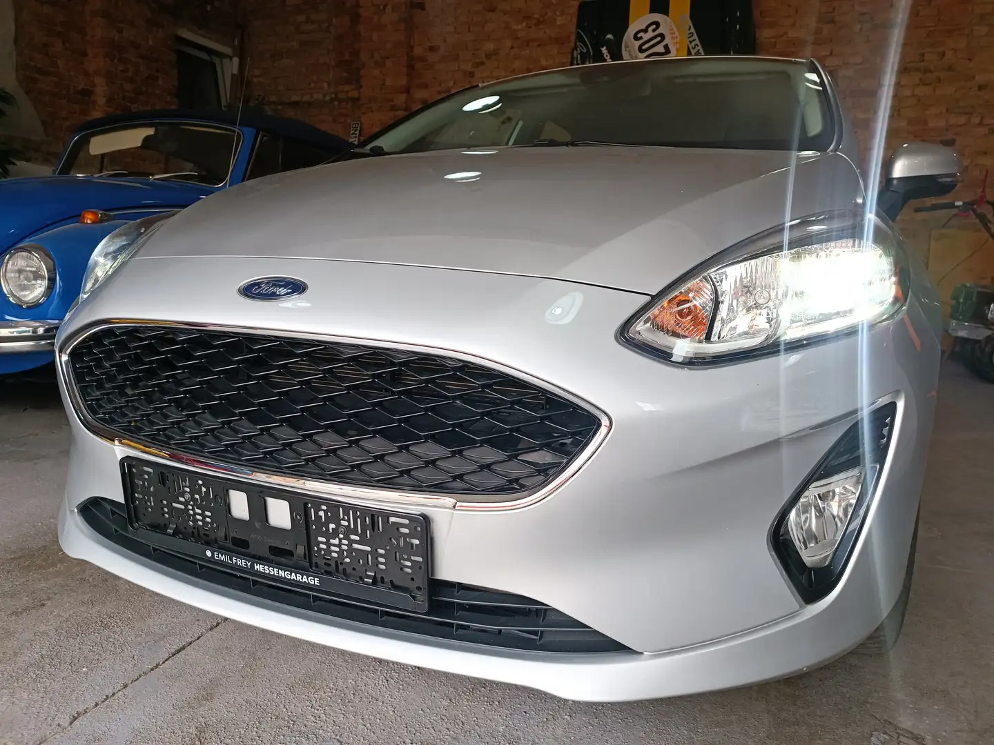 Ford Fiesta 1.1 S, LED Scheinwerfer,  SYNC 8" Touchscreen Argent - 1