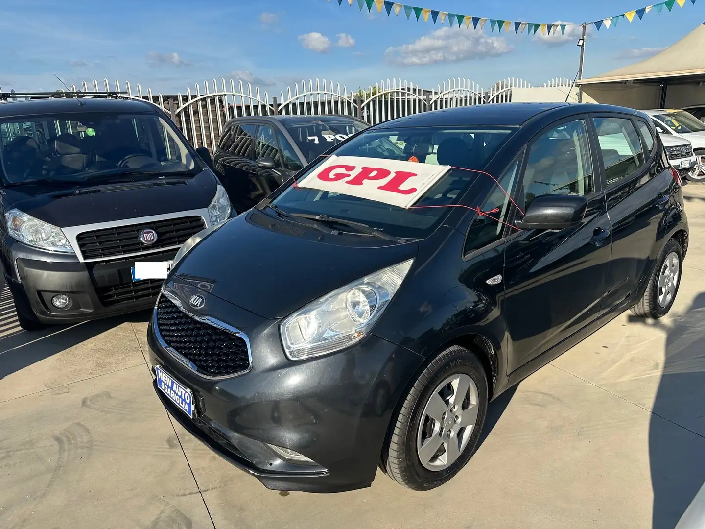 Kia Venga 1.4 Active eco Gpl FL Noir - 1