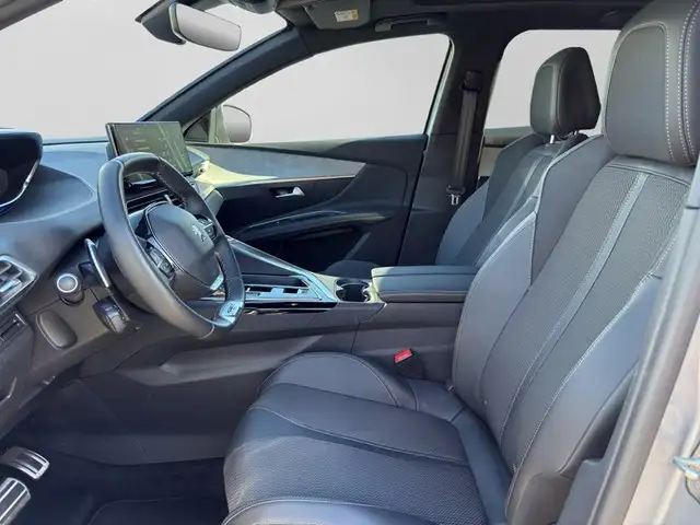 Peugeot 3008 view 8