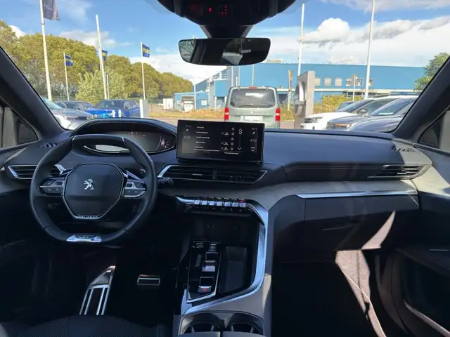 Peugeot 3008 view 10