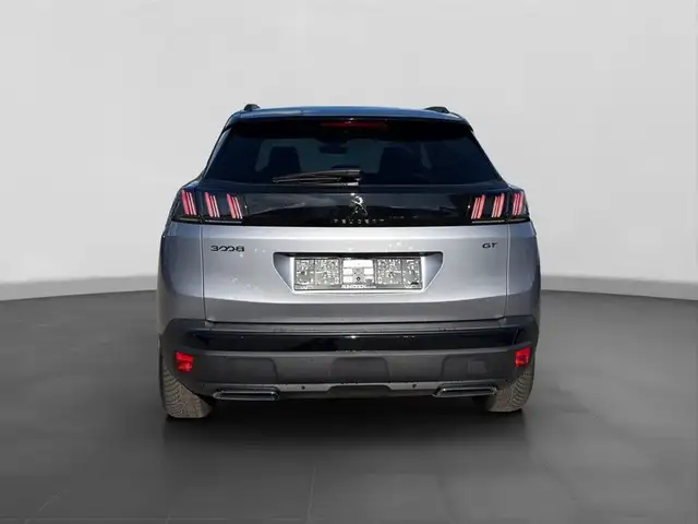 Peugeot 3008 view 4