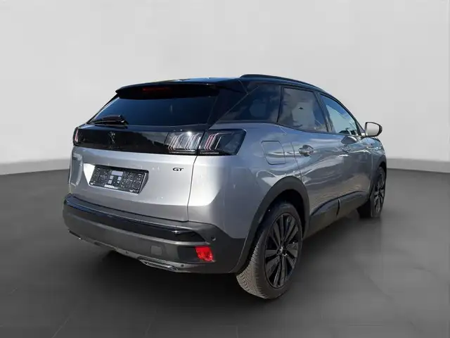 Peugeot 3008 view 5