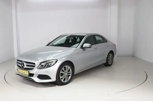 Mercedes-Benz C 200 Avantgarde * LED * Navi