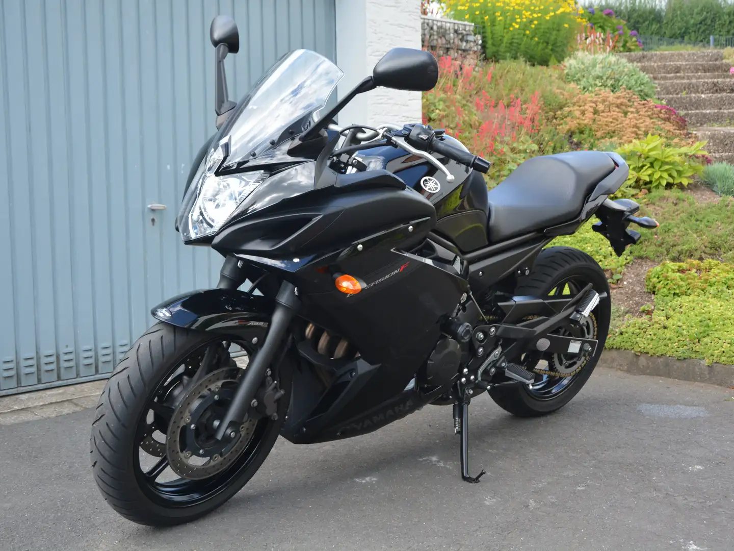 Yamaha XJ 6 Diversion F ABS 02/2012 34228km Schwarz - 2