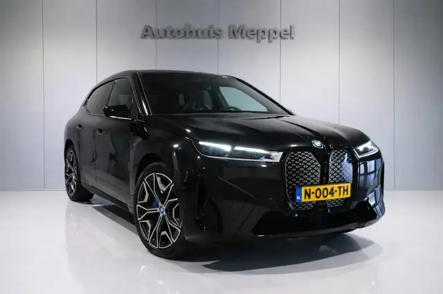 BMW iX XDrive40 SportPakket | Laserlicht | Trekhaak | H/K