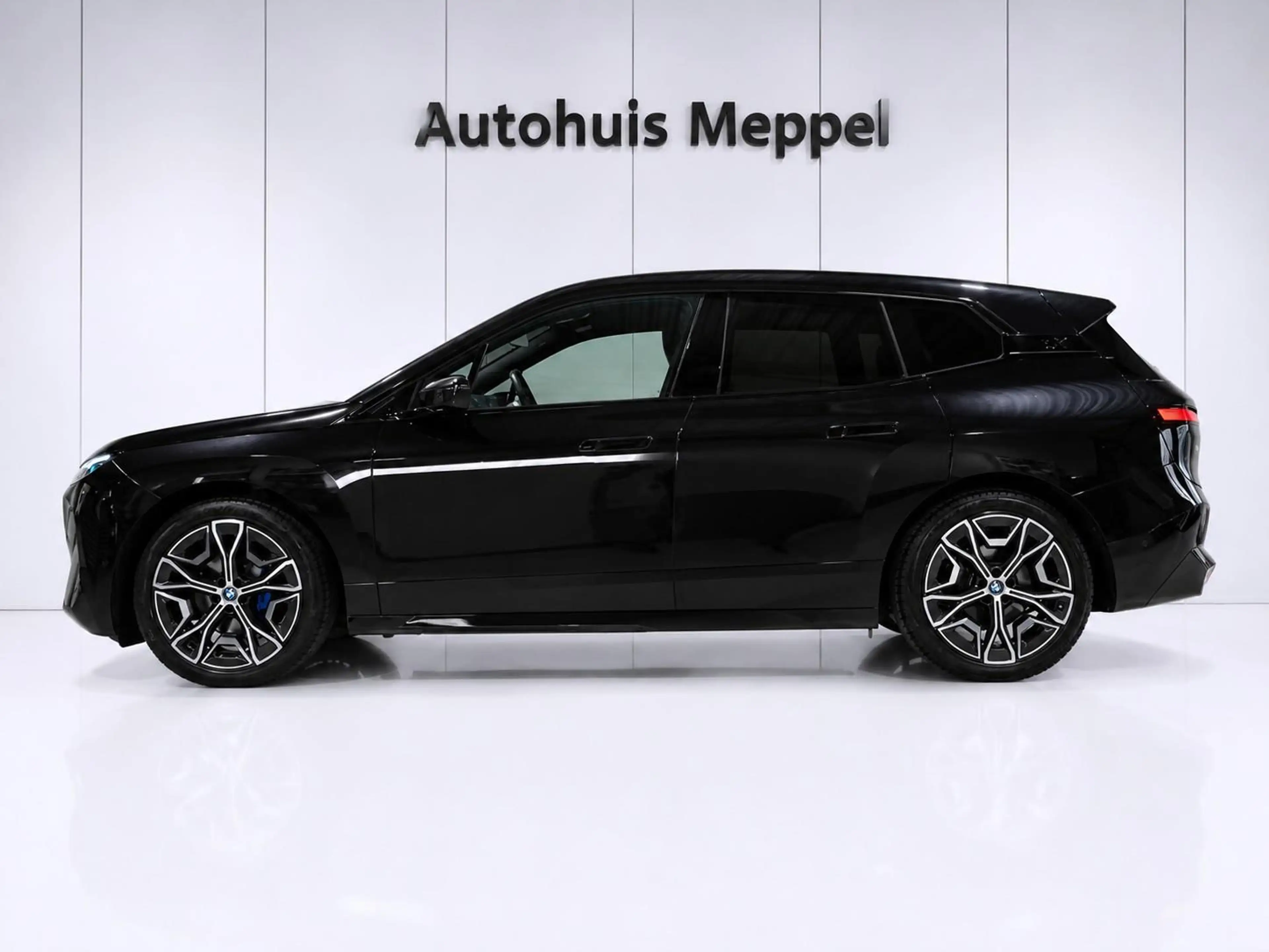 BMW iX XDrive40 SportPakket | Laserlicht | Trekhaak | H/K — photo 7