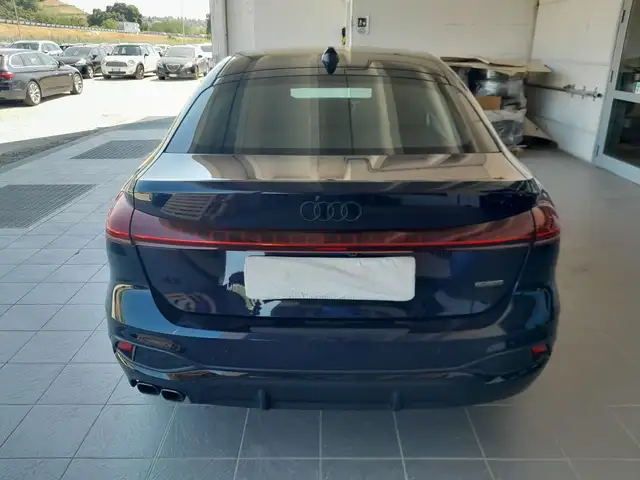 Audi A5 view 5