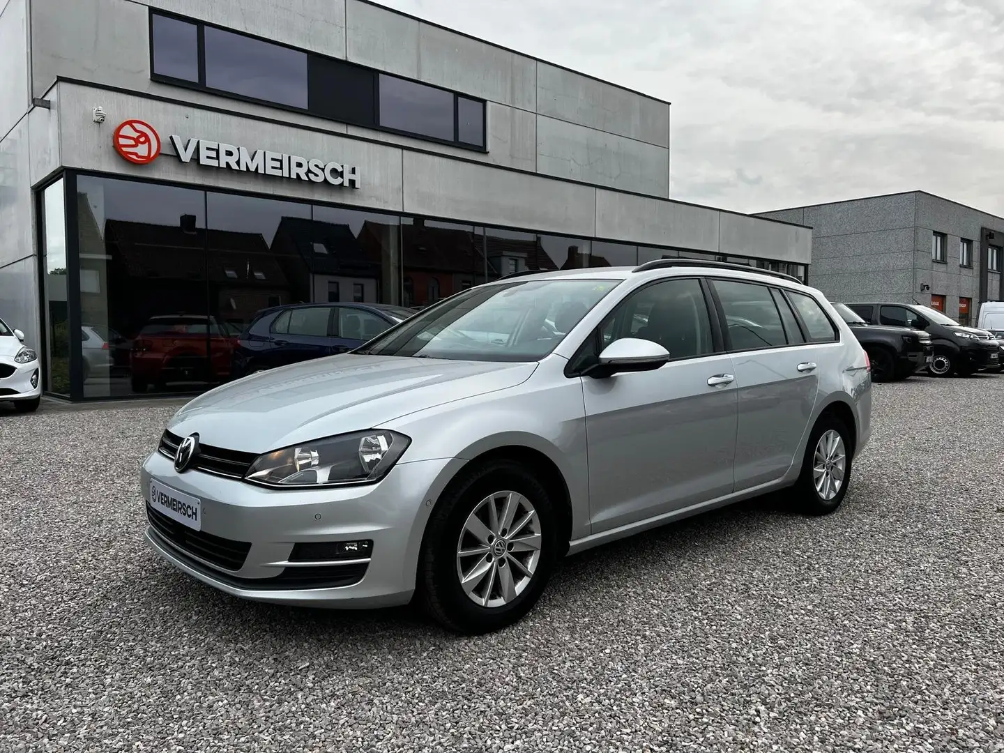 Volkswagen Golf Variant 1.6 CR TDi Trendline*NAVIGATIE*PARKEERHULP* Plateado - 1