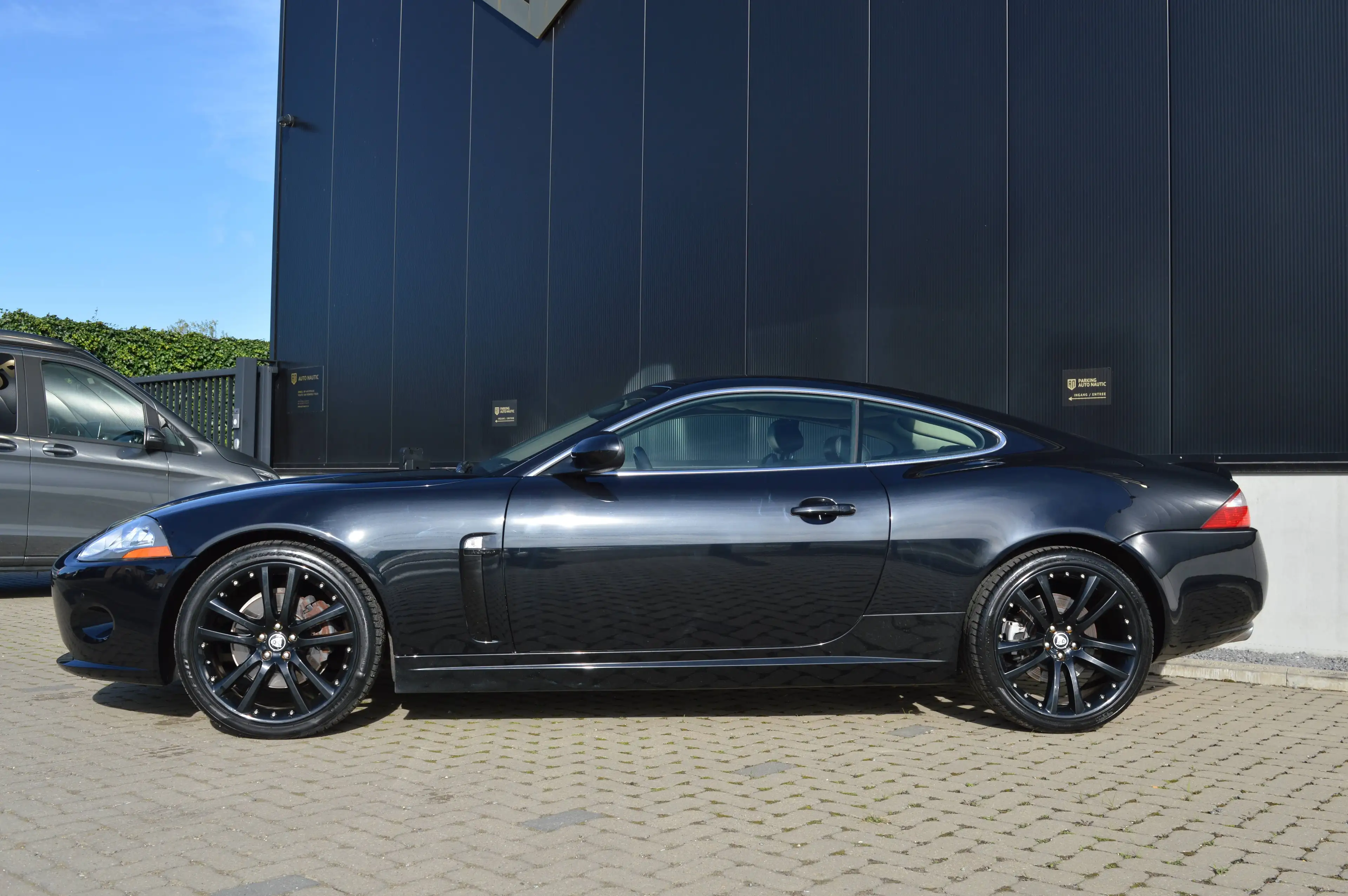 Jaguar XK Coupé 4.2i V8 - Jaguar services - Top condition — photo 3