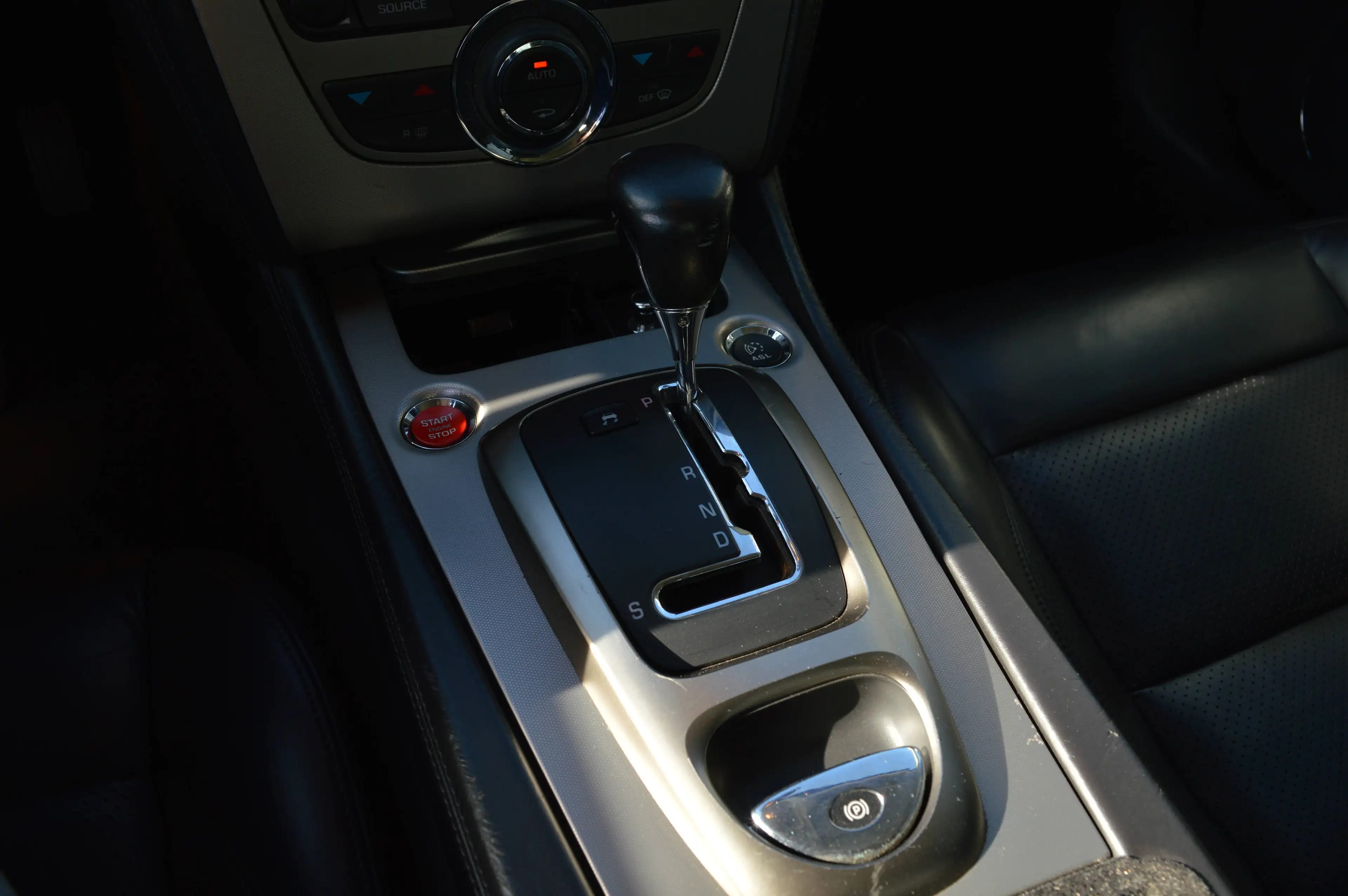 Jaguar XK Coupé 4.2i V8 - Jaguar services - Top condition — photo 14