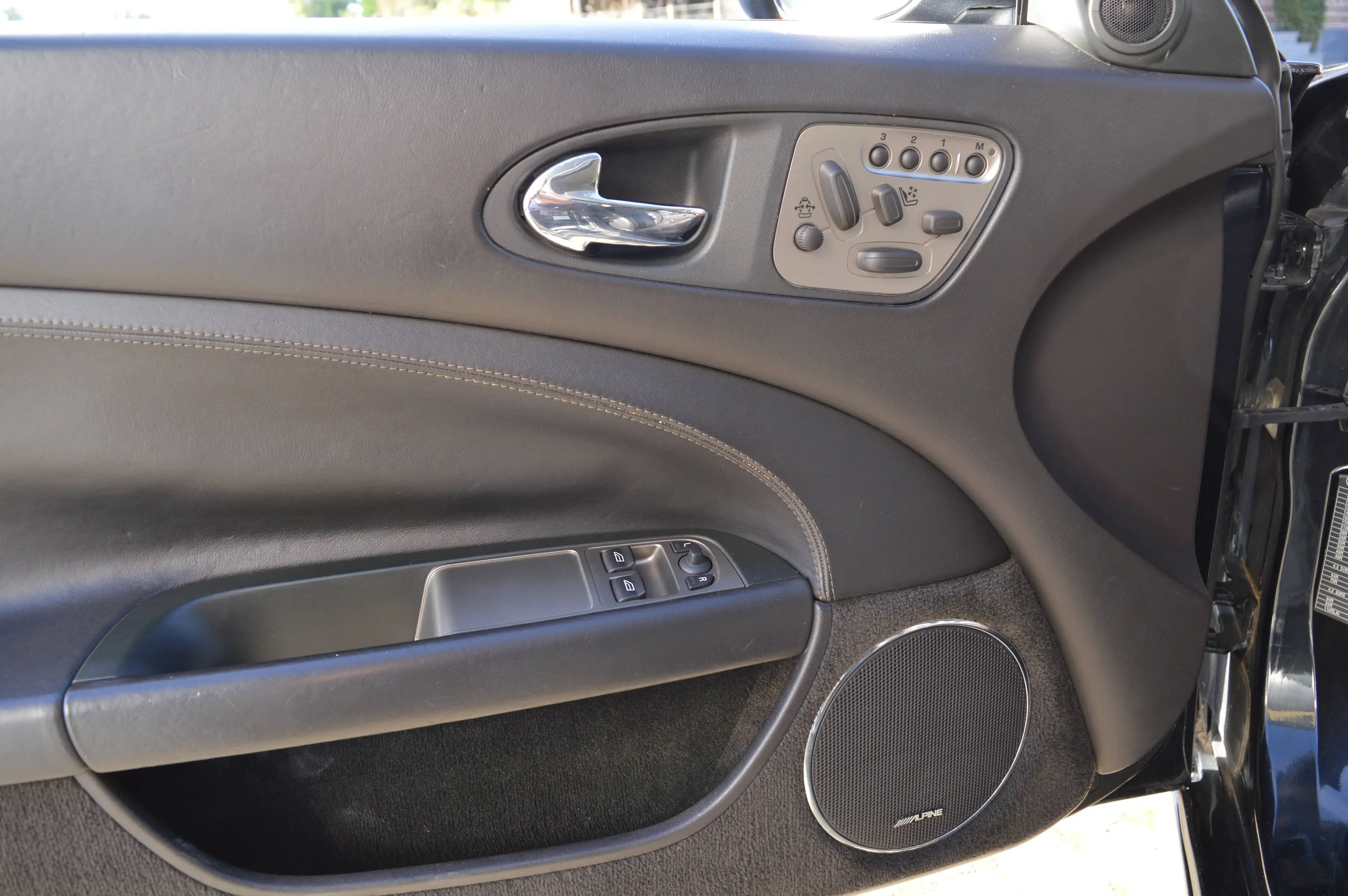 Jaguar XK Coupé 4.2i V8 - Jaguar services - Top condition — photo 9