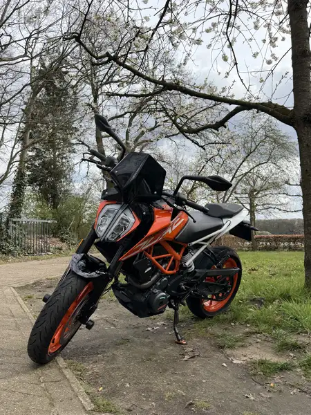 KTM 390 Duke - foto 4