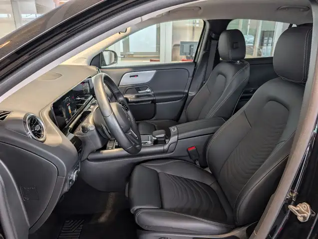 Mercedes-Benz Gla view 7