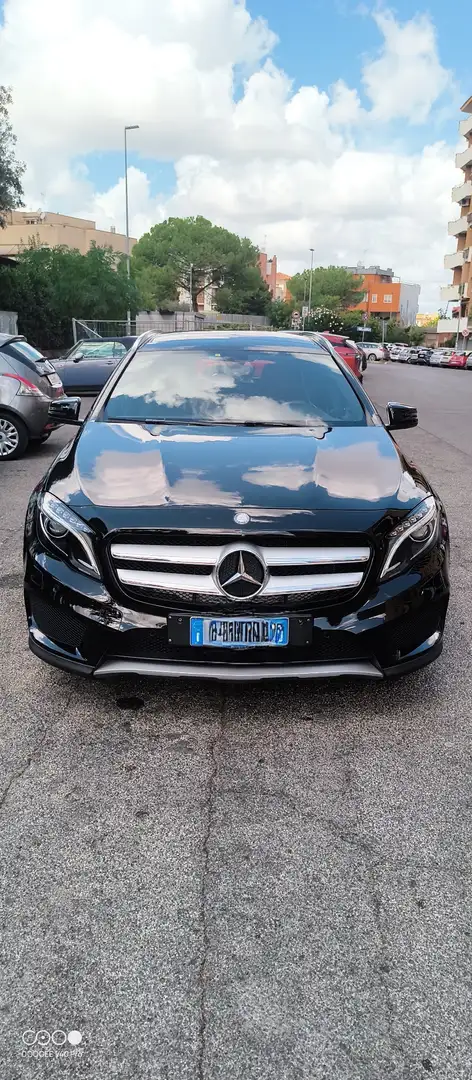 Mercedes-Benz GLA 200 Night Edition Plus - 2