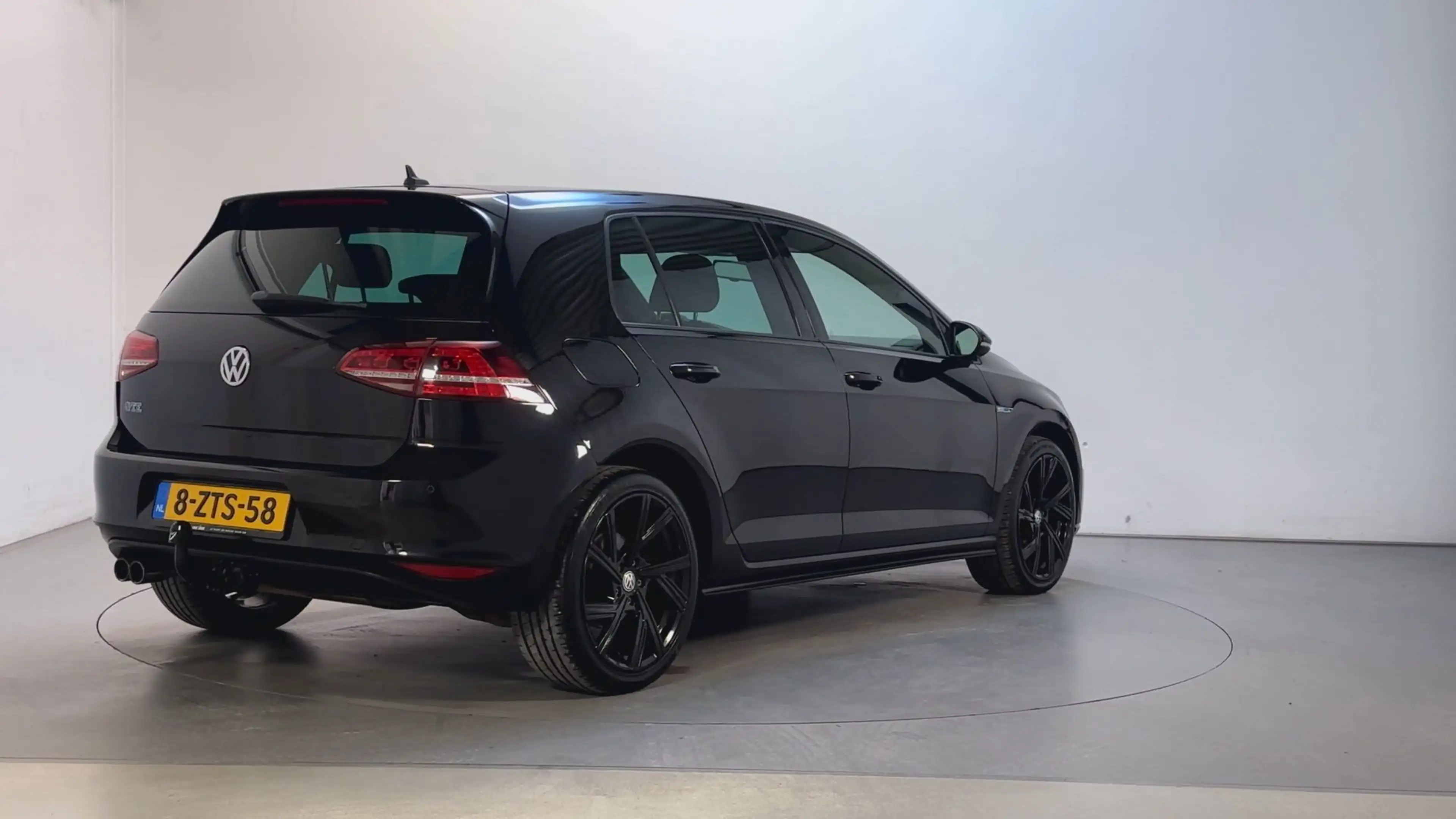 Volkswagen Golf GTE 1.4 TSI DSG Navigatie Climate Control Parkeersenso — photo 3